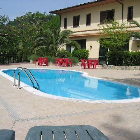 Hotel Chiar Di Luna Laino Borgo Екстериор снимка
